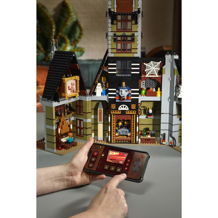 LEGO Creator Expert - Haunted House 10273, 3231 piese - imagine 3