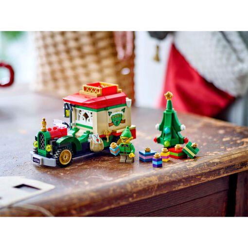 LEGO Camionul de livrare al lui Mos Craciun 40746, 224 piese - imagine 2