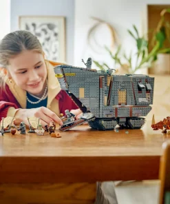 Alternative view of LEGO Star Wars: Offworld Sandcrawler si Mudhorn 75453, 14 ani+, 1683 piese