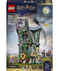 LEGO Harry Potter: Casa Lunei Lovegood 76467, 10 ani+, 764 piese